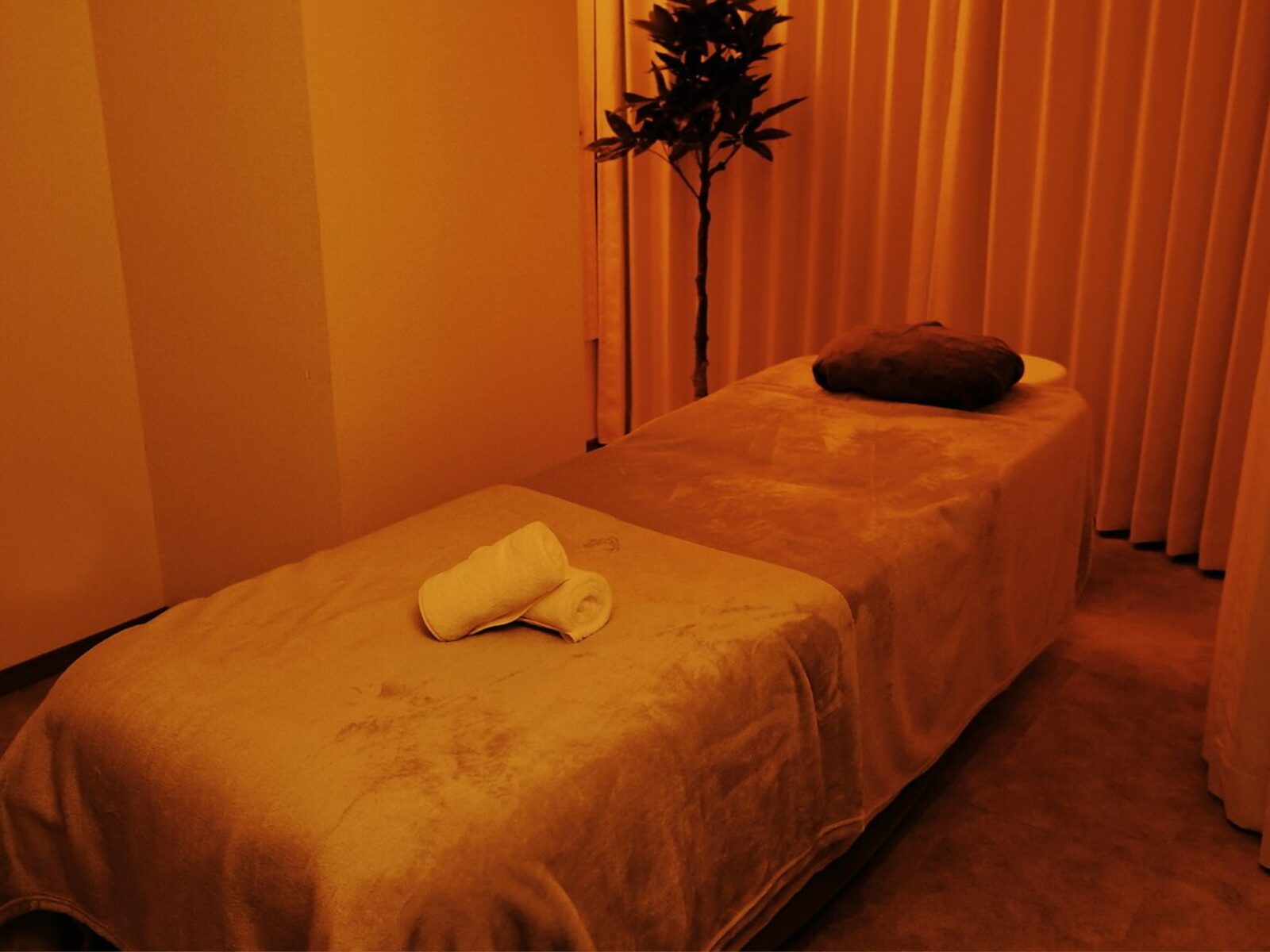 ヘッドミント本町店