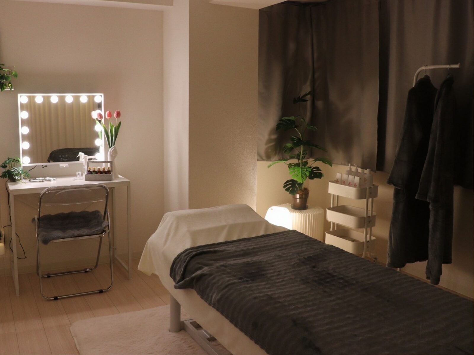 ヘッドミントVIP伏見シエル店